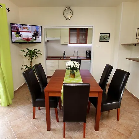 Apartament Biocic